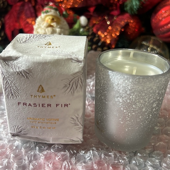 Thymes Frasier Fir Flocked Jar Candles – Scented Candles for Home with Notes - Picture 3 of 7